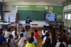 学年集会およびクイズ大会 (1)